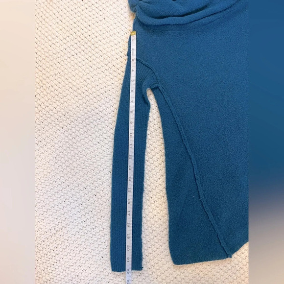 Free People Cotton Bohemian Cowl Neck Dark Teal Ribbed Oversized Sweater Size XS - Picture 10 of 16